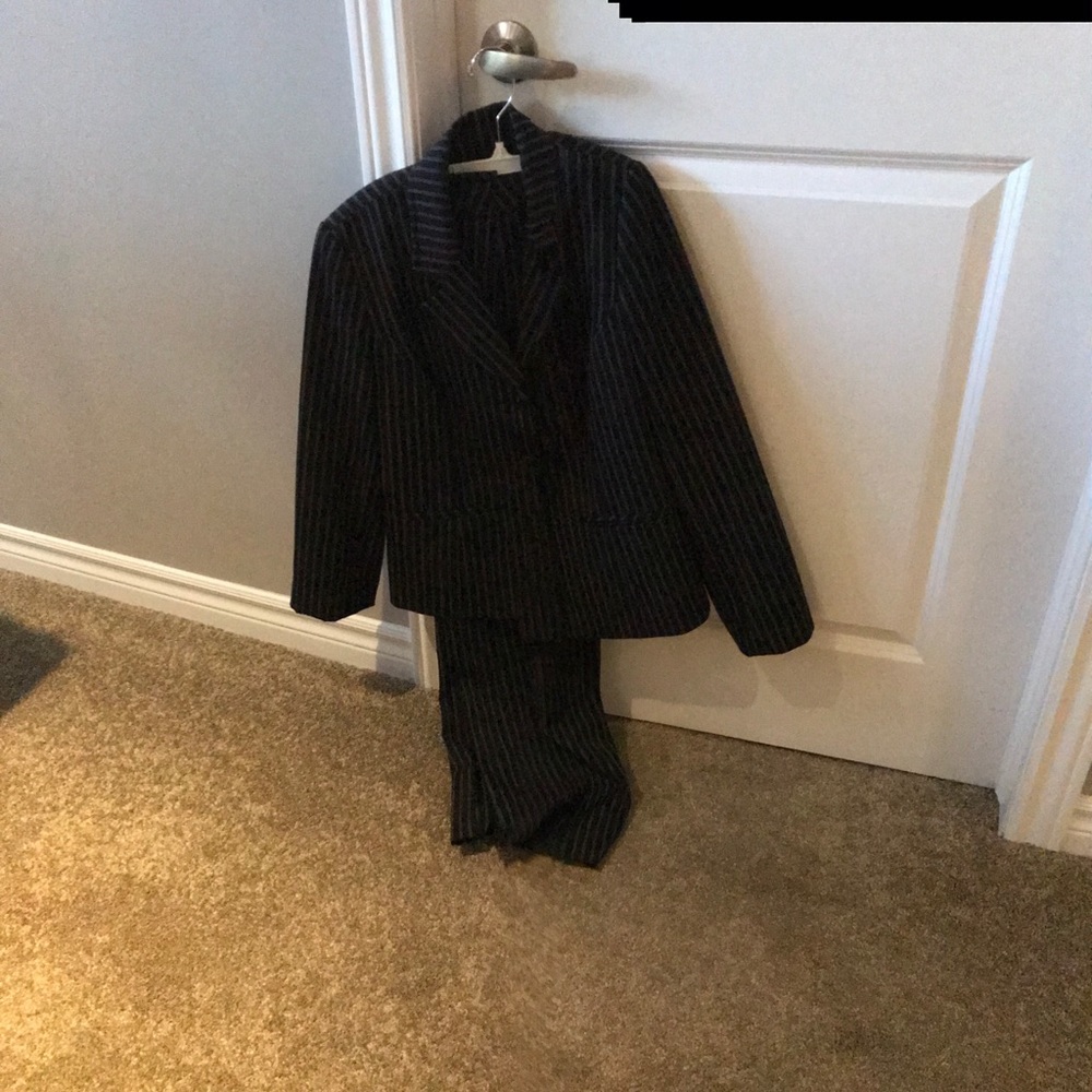 Jackets - Picture 6 of 14